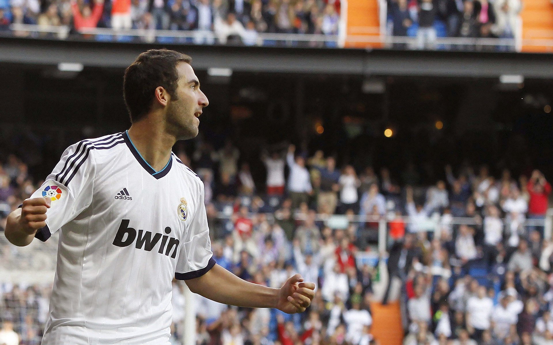 FIFPRO年度最佳11人:亚马尔当选票王,大巴黎占5席,贝林厄姆引热议,flfa年度最佳阵容