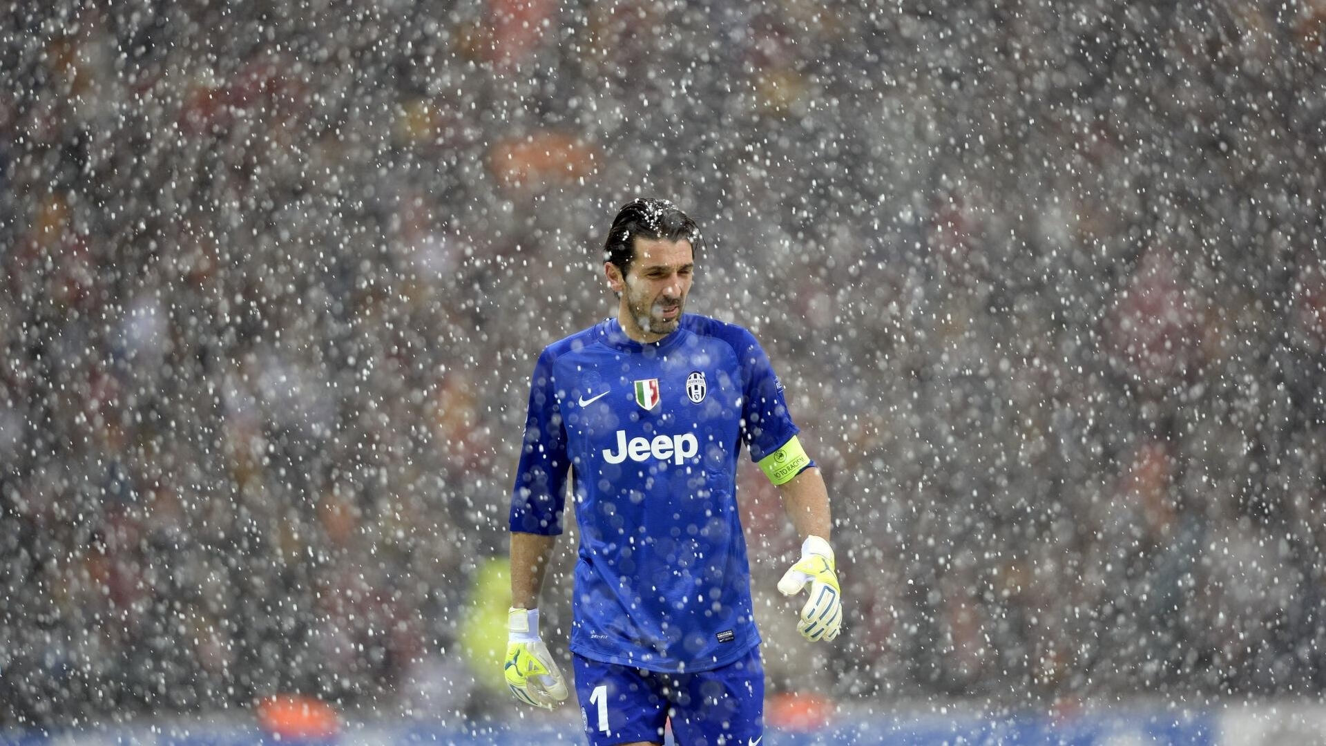 米兰体育网页版-LOL S16版本提前引争议玩家直呼：今年世界赛很可能乱杀，英雄联盟世界赛16强